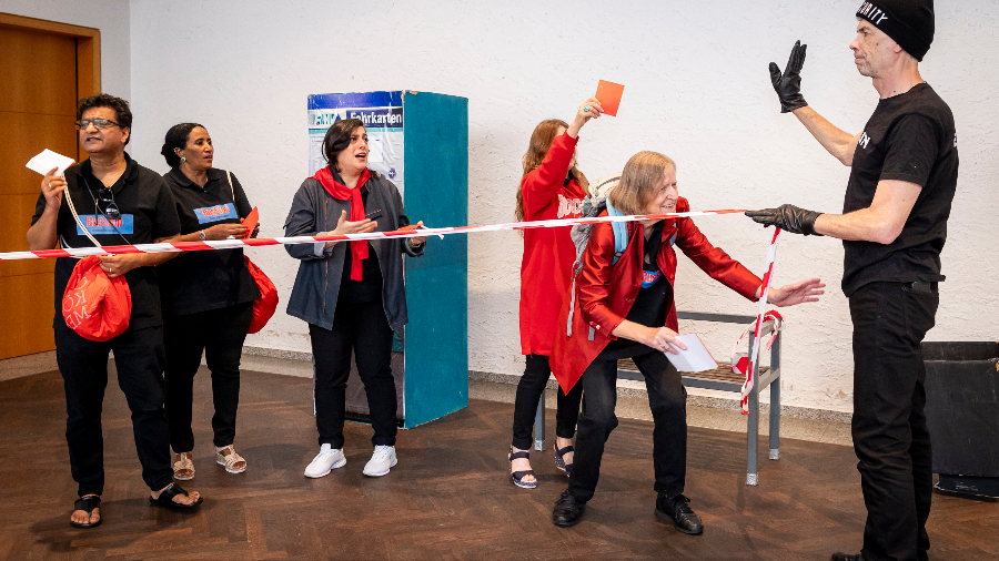 Szene des BusStop-Theaters in Aktion