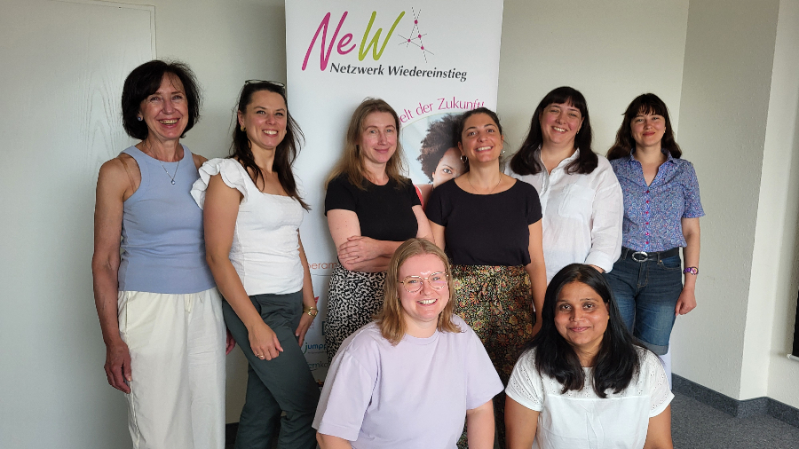 Gruppenbild von Teilnehmerinnen von beramí e.V.