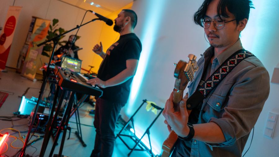 Band bei der Eröffnung der Interkulturellen Woche im stadtRAUMfrankfurt