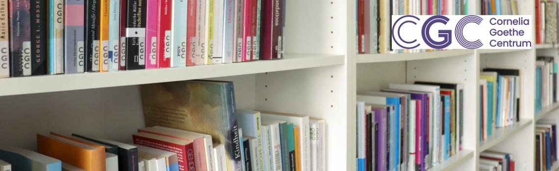 Bücherregal des Cornelia Goethe Centrums (© CGC)
